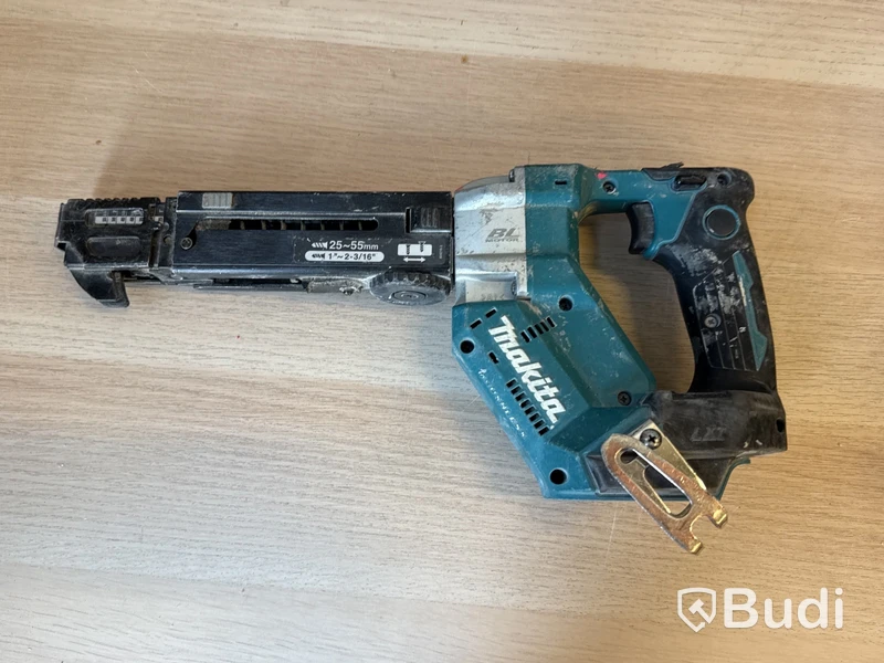 5 st batterimaskiner Makita