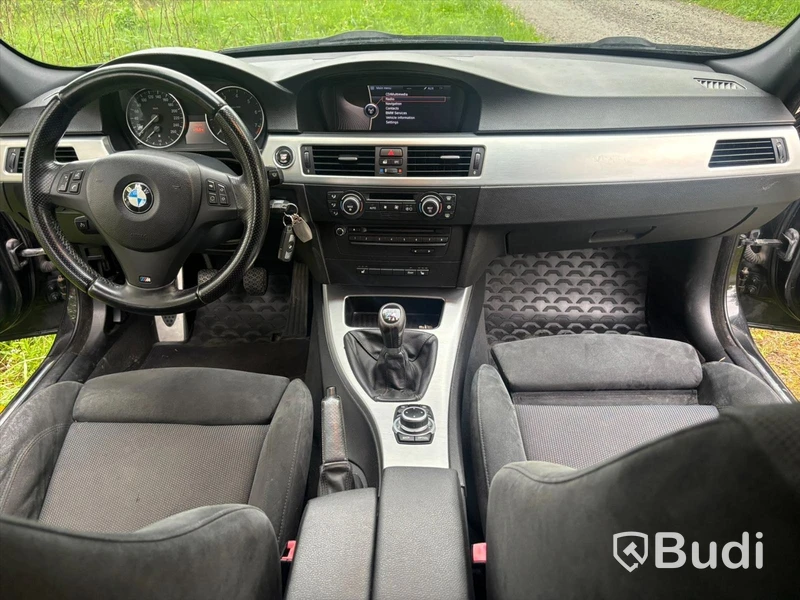 BMW 320i E91 LCI M Sport -2009 | Defekt