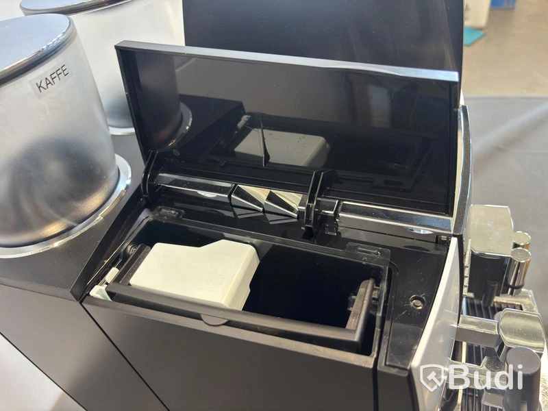 Kaffemaskin Jura GIGA X9 inklusive mjölkkyl