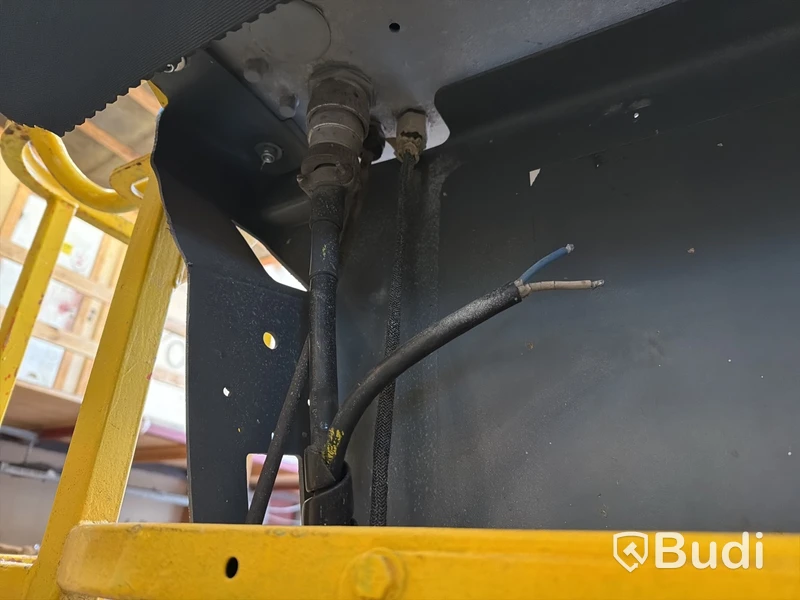 Bomlift JLG 460SJ 2003 | 4 144 h | Ny servad