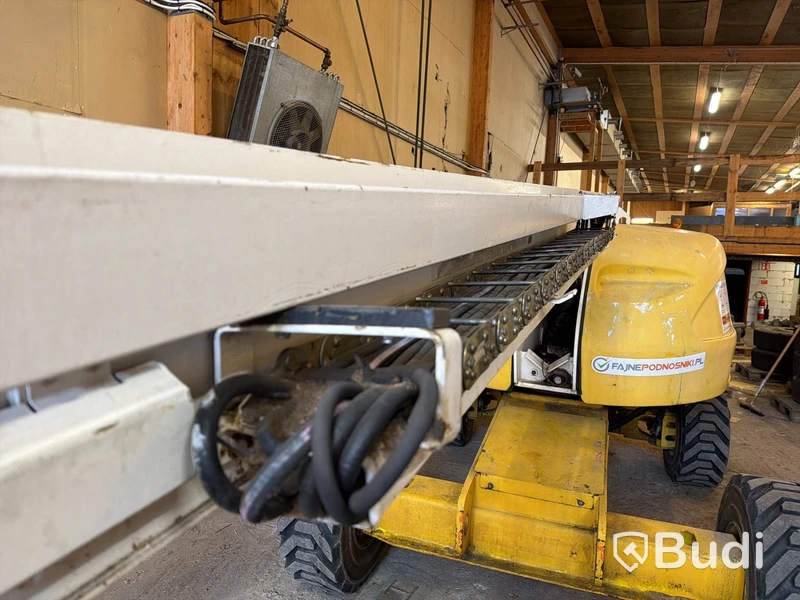 Bomlift JLG 460SJ 2003 | 4 144 h | Ny servad