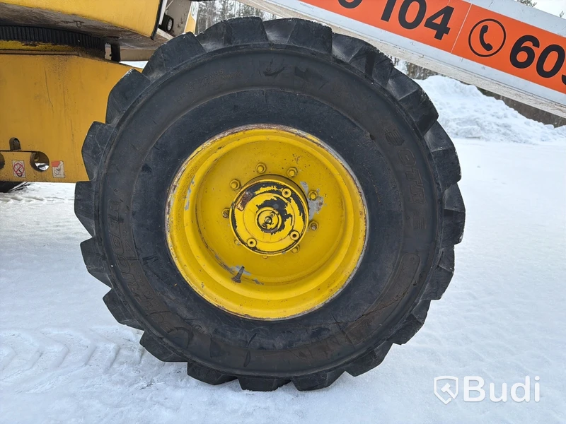 Bomlift JLG 460SJ 2003 | 4 144 h | Ny servad