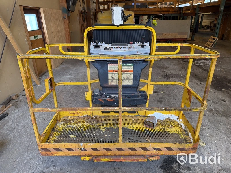 Bomlift JLG 460SJ 2003 | 4 144 h | Ny servad