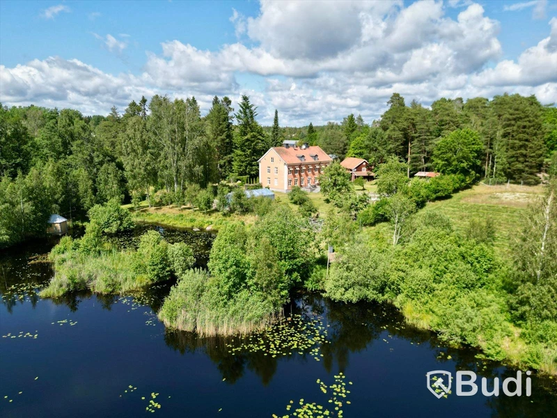 Fastighet Motala Bona 2:37 Läkarvillan
