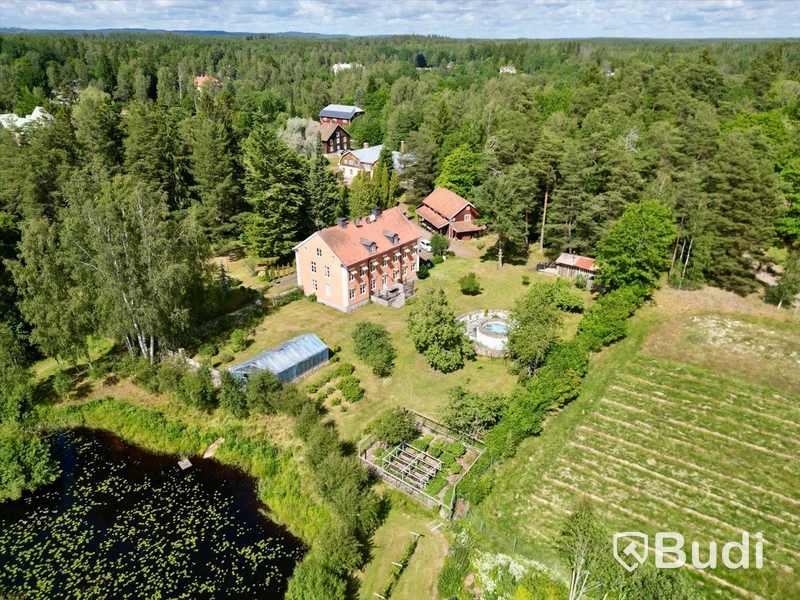 Fastighet Motala Bona 2:37 Läkarvillan