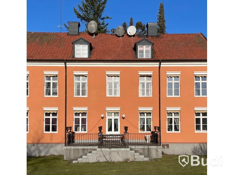 Fastighet Motala Bona 2:37 Läkarvillan