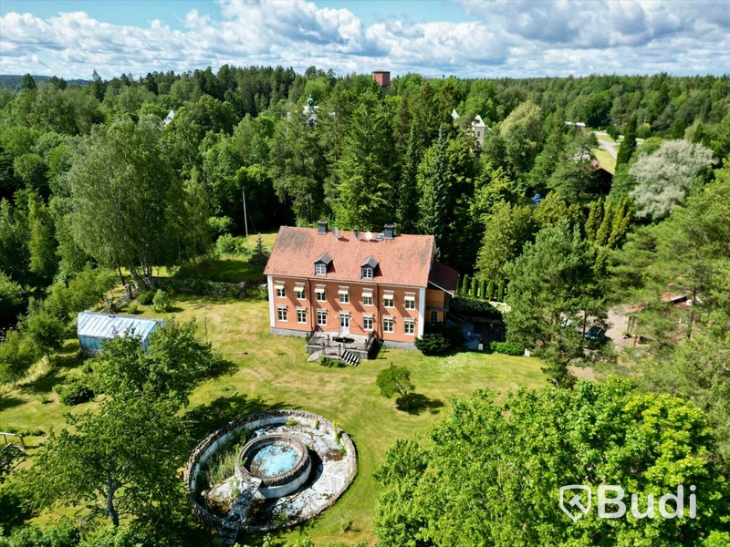 Fastighet Motala Bona 2:37 Läkarvillan