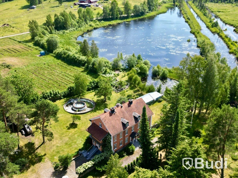 Fastighet Motala Bona 2:37 Läkarvillan