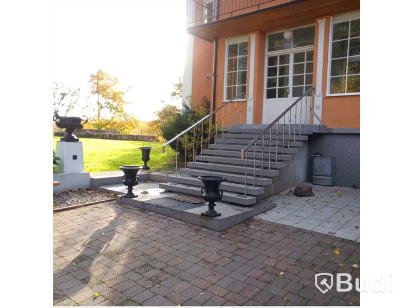 Fastighet Motala Bona 2:37 Läkarvillan