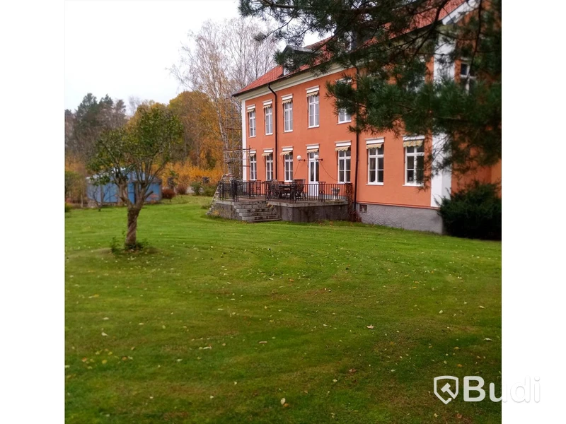 Fastighet Motala Bona 2:37 Läkarvillan