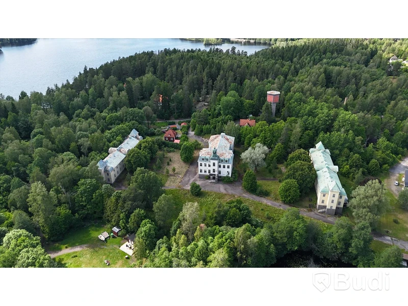 Fastighet Motala Bona 2:73 (The Castle Complex 2:73)