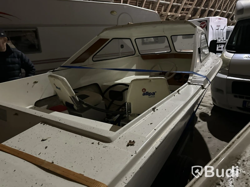 Båt Uttern Favorit 510, på trailer