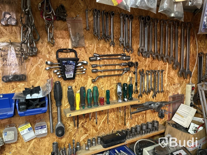 HandVerktyg och maskiner reparation och snickeri