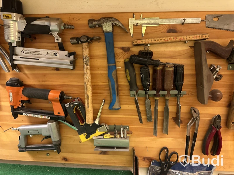 HandVerktyg och maskiner reparation och snickeri
