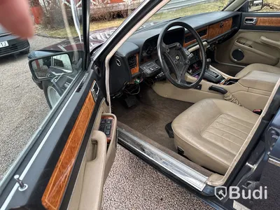 DAIMLER / JAGUAR XJ40 -1989
