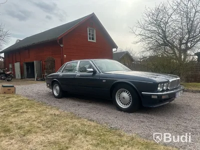 DAIMLER / JAGUAR XJ40 -1989