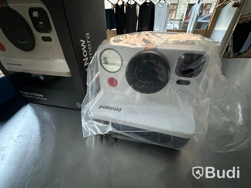 Polaroid Now - gen 2, kamera med extra film