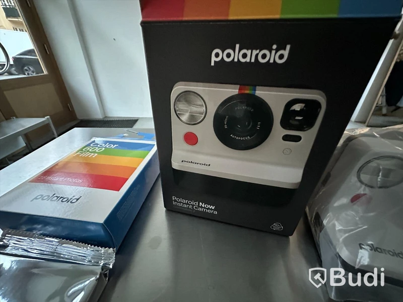 Polaroid Now - gen 2, kamera med extra film