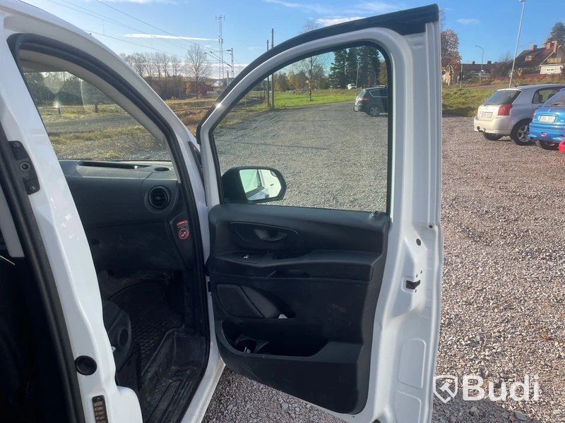 Skåpbil Mercedes Benz Vito -2015, vit, mixto, nya dubbdäck