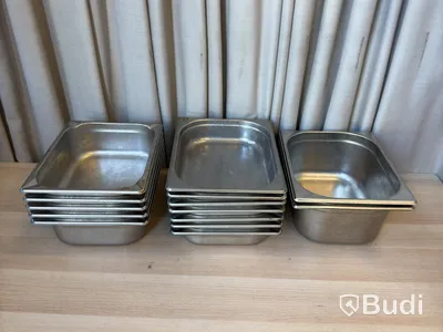 39 stainless steel food pans