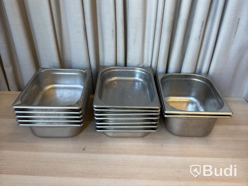39 stainless steel food pans