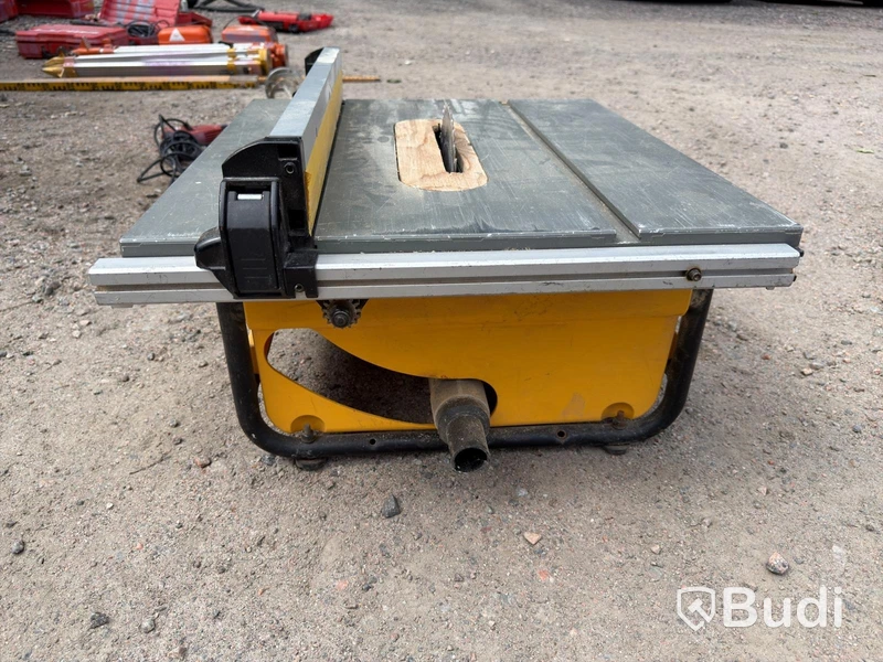 Bordssåg DeWalt DW745-QS