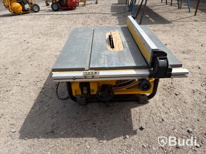 Bordssåg DeWalt DW745-QS