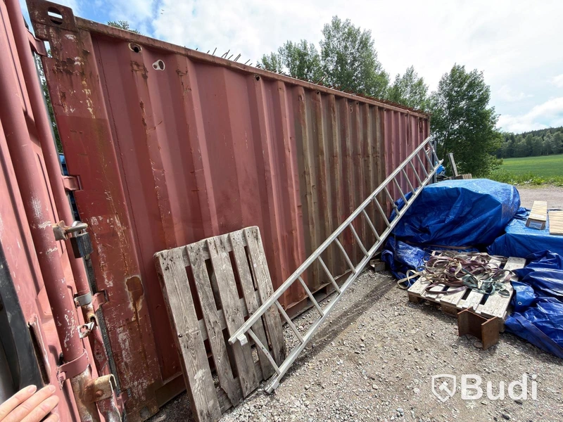 20-foot container with contents