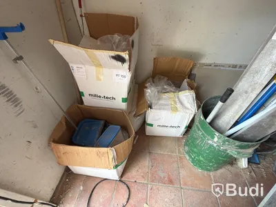 20-fots container med innehåll