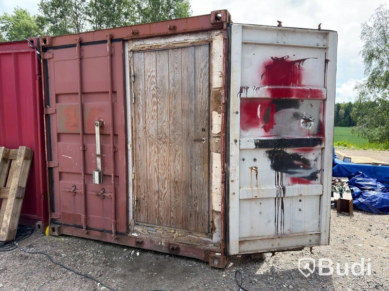 20-foot container with contents
