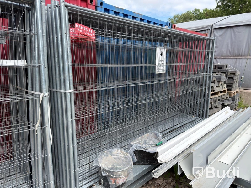 Temporary fencing, approx. 200 linear metres