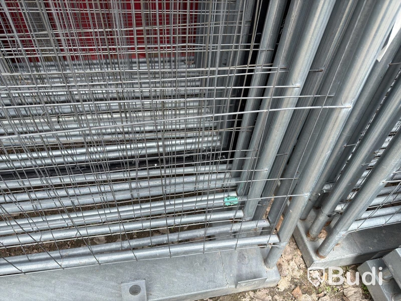 Temporary fencing, approx. 200 linear metres