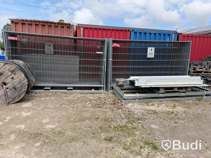 Temporary fencing, approx. 200 linear metres