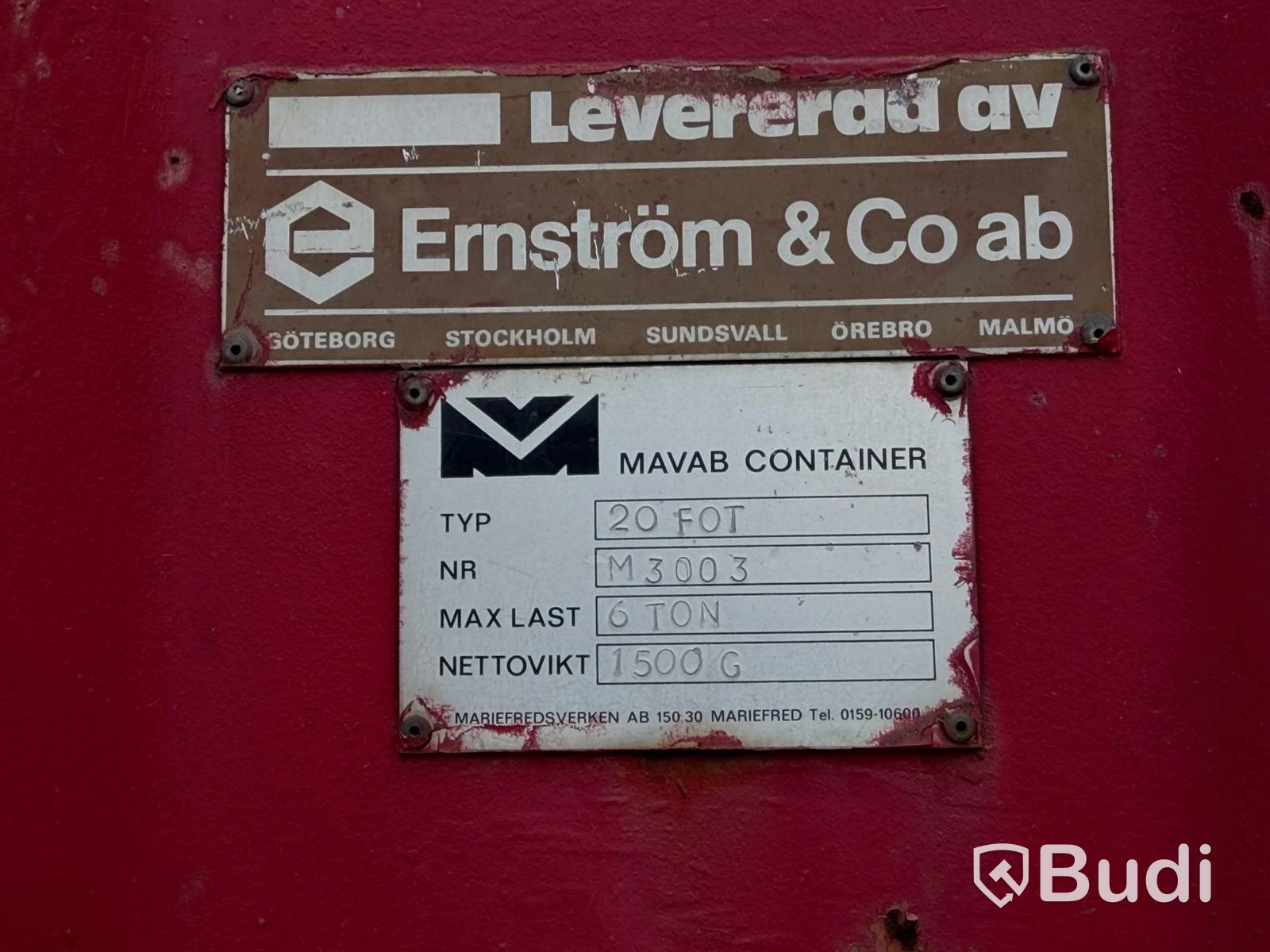 20-fots container med innehåll