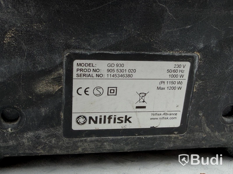Nilfisk GD 930 Vacuum Cleaner, 1000 W