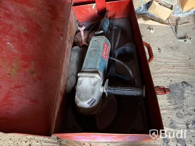 20-fots container med innehåll.