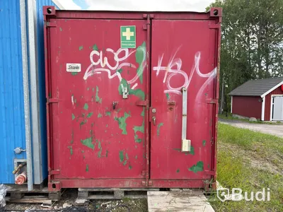 20-fots container med innehåll.