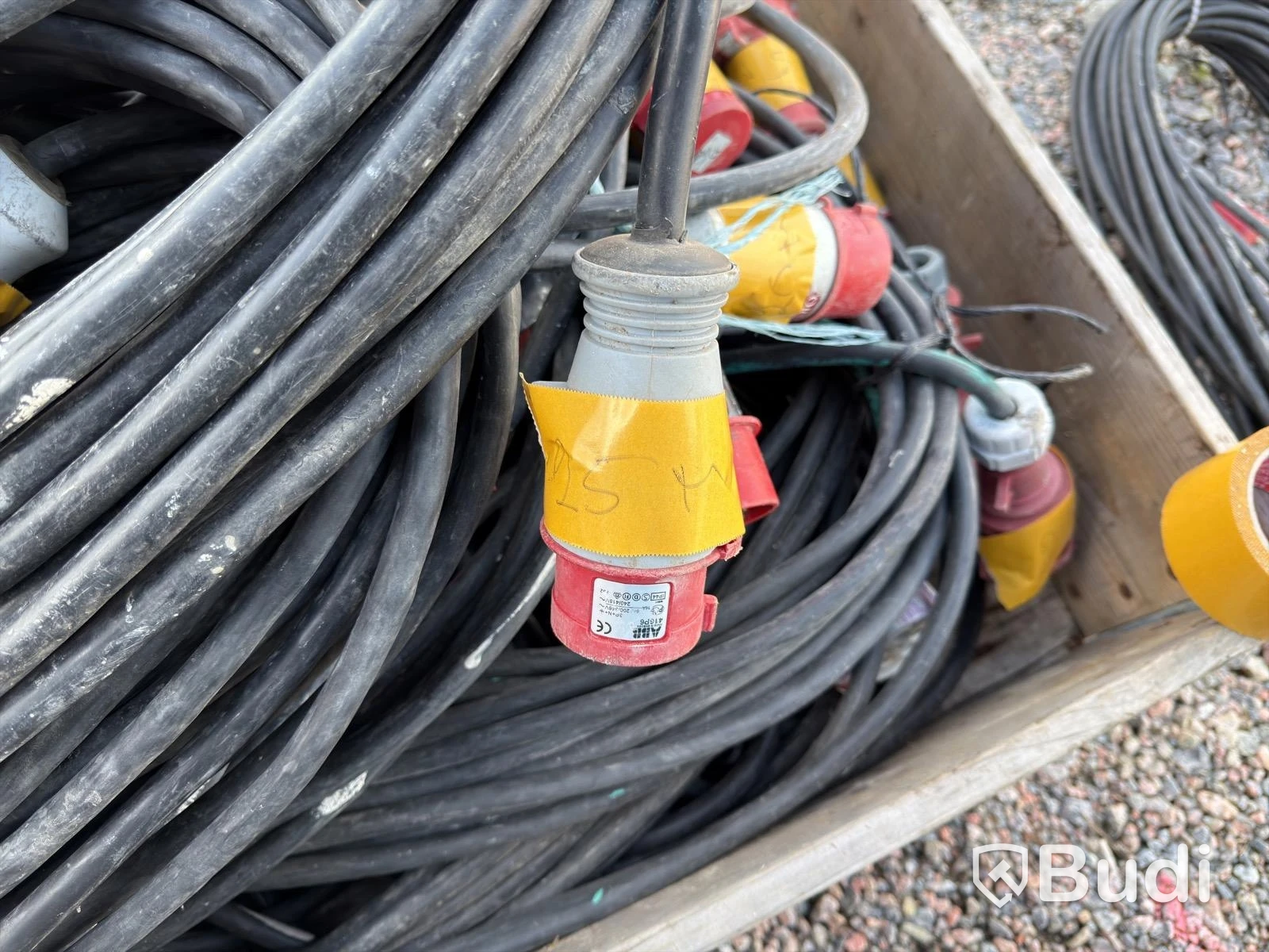 Electrical cables (large lot)