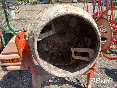 Cementblandare och brukvagnar