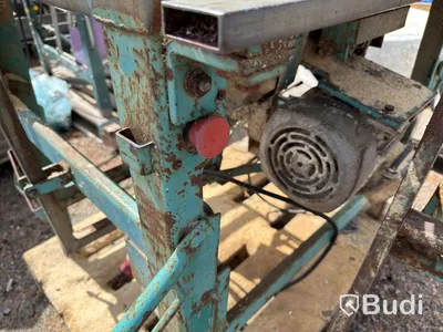 Site saw with roller table