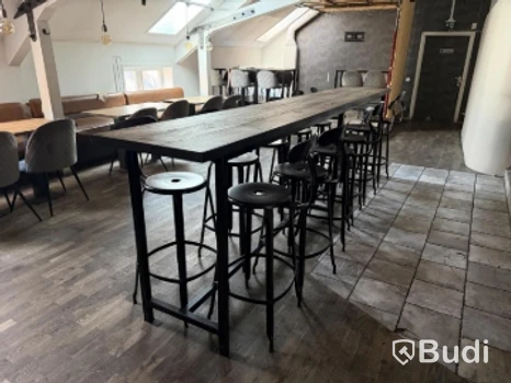 Barbord, med 12 pallar