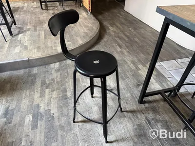 Barbord, med 12 pallar