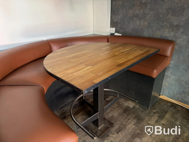 Tables, set of 3, floor-mounted