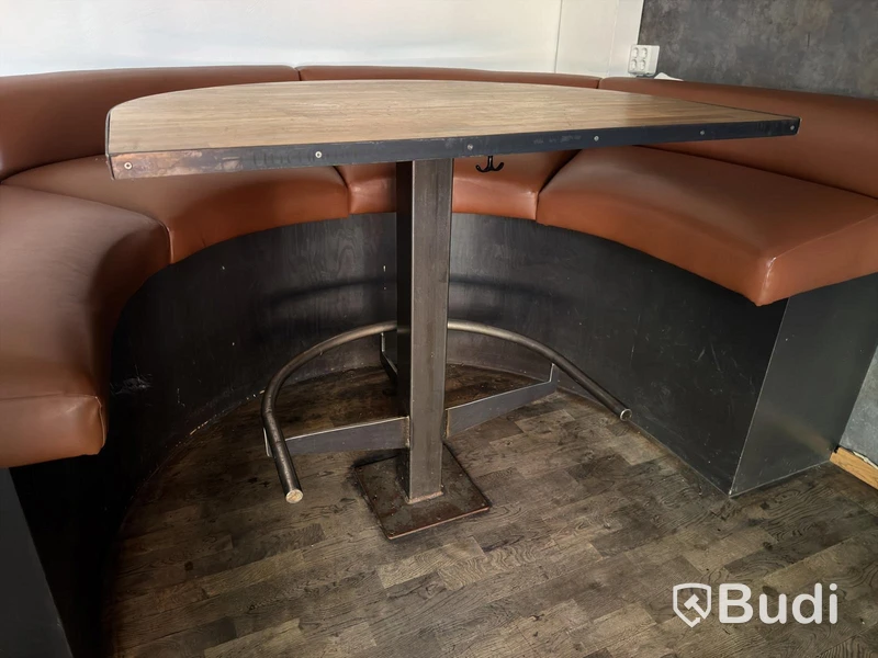 Tables, set of 3, floor-mounted