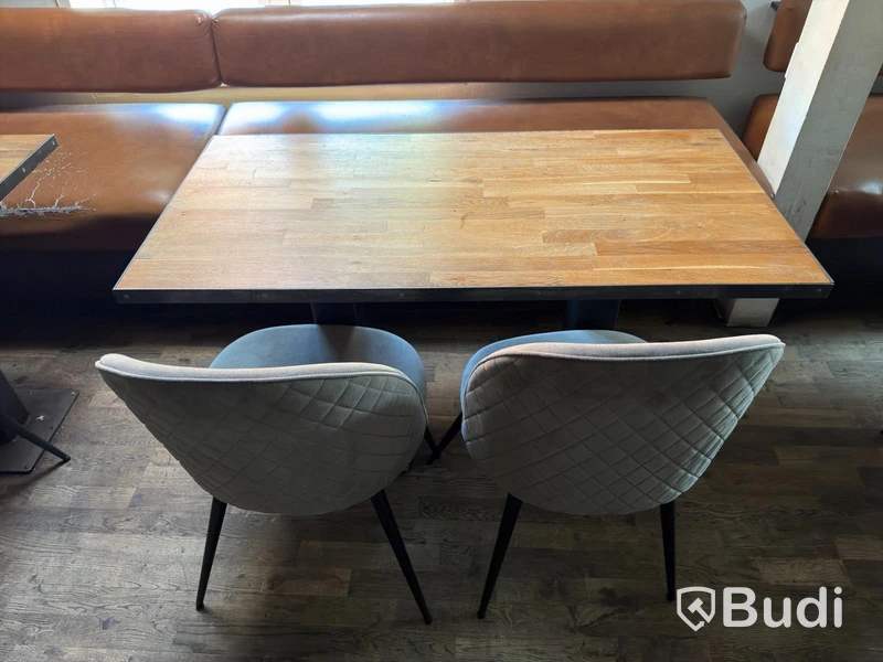 Restaurant seating set, 2 tables, 4 chairs