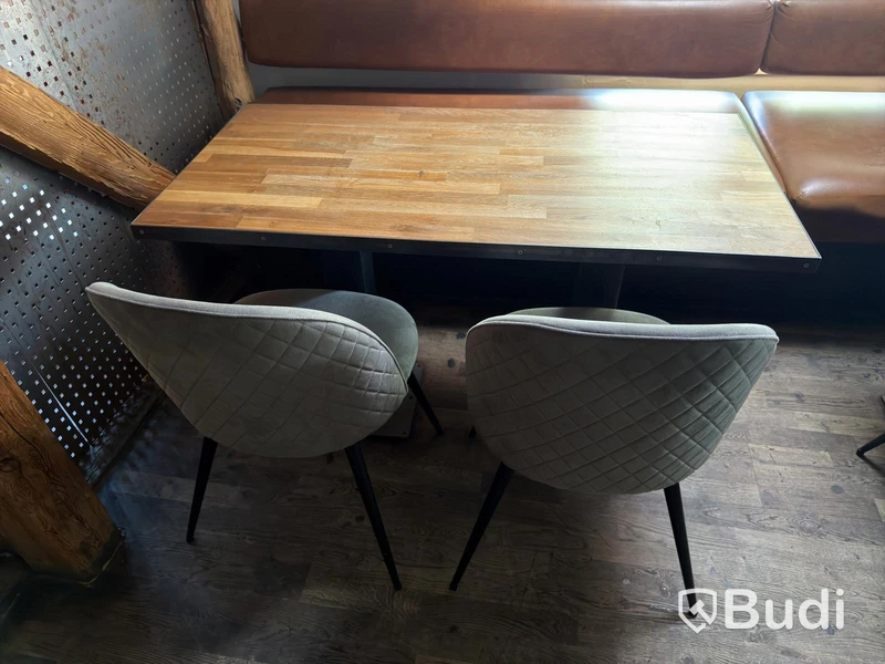 Restaurant seating set, 2 tables, 4 chairs