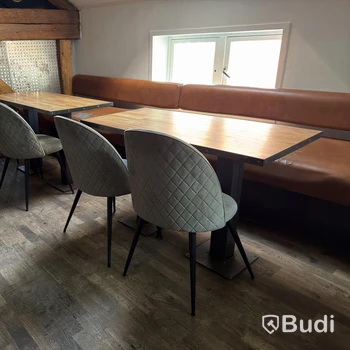 Restaurangbord, 2 bord, 4 stolar