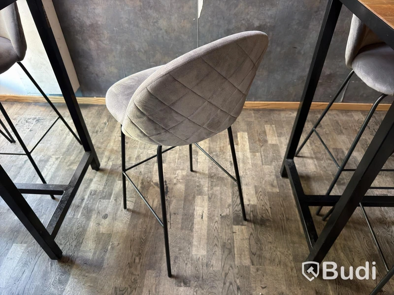Bar tables and chairs, 2 tables, 8 chairs.