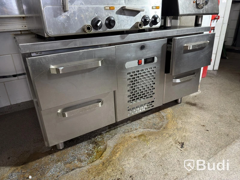 Refrigerated counter Restmec VLG 1204,