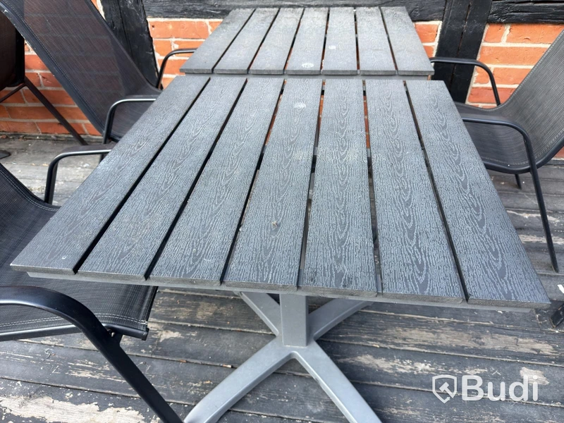 Outdoor furniture, 13 tables and 17 chairs